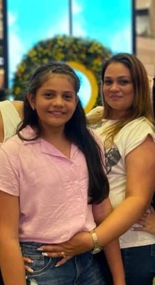 Foto de DIANA YURLEY AGUIRRE BEDOYA MARIA PAZ SEPULVEDA AGUIRRE