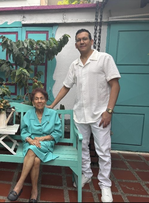 Foto de Rosa Elena Benitez Truque